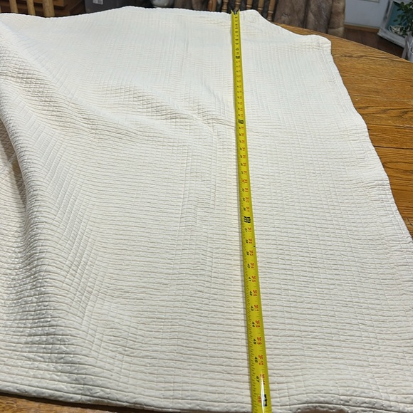 Matouk Petra Coverlet and 2 Euro Shams. Ivory.  Good used condition. King size. - Picture 6 of 16